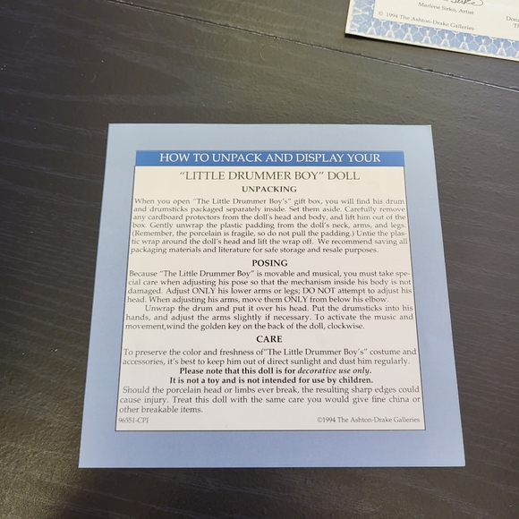 NWT the little dummer boy from the Ashton-Drake galleries 1994 - Picture 6 of 10